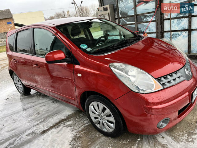 Красный Ниссан Ноут, объемом двигателя 1.6 л и пробегом 223 тыс. км за 5350 $, фото 37 на Automoto.ua