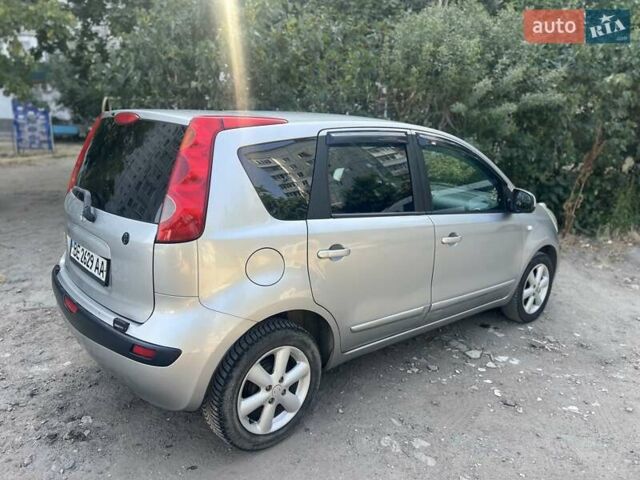 Красный Ниссан Ноут, объемом двигателя 1.4 л и пробегом 245 тыс. км за 4000 $, фото 1 на Automoto.ua