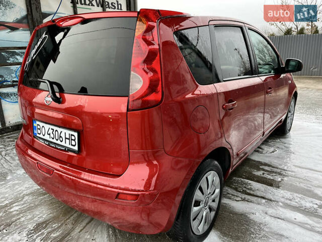 Красный Ниссан Ноут, объемом двигателя 1.6 л и пробегом 223 тыс. км за 5350 $, фото 1 на Automoto.ua