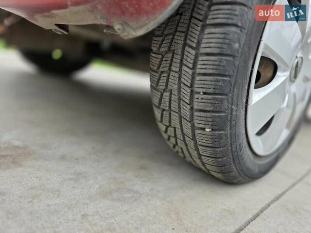 Червоний Ніссан Ноут, об'ємом двигуна 1.39 л та пробігом 120 тис. км за 3500 $, фото 5 на Automoto.ua