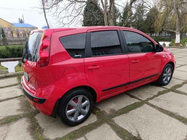 Красный Ниссан Ноут, объемом двигателя 1.4 л и пробегом 273 тыс. км за 4300 $, фото 7 на Automoto.ua