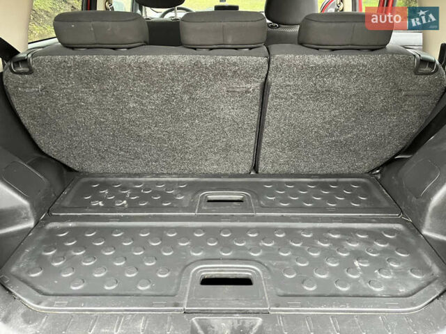 Красный Ниссан Ноут, объемом двигателя 1.6 л и пробегом 232 тыс. км за 5450 $, фото 18 на Automoto.ua