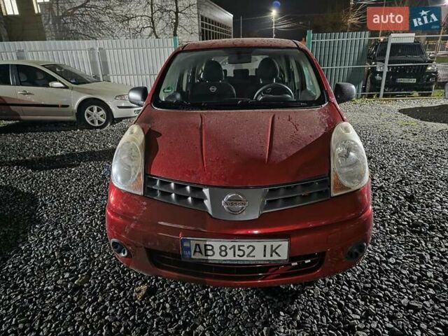 Красный Ниссан Ноут, объемом двигателя 1.4 л и пробегом 120 тыс. км за 4400 $, фото 6 на Automoto.ua