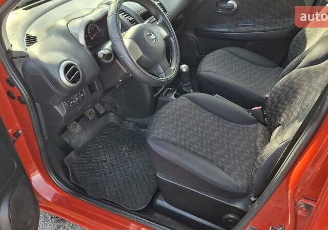 Красный Ниссан Ноут, объемом двигателя 1.6 л и пробегом 224 тыс. км за 5400 $, фото 2 на Automoto.ua