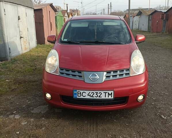 Красный Ниссан Ноут, объемом двигателя 1.5 л и пробегом 228 тыс. км за 4600 $, фото 4 на Automoto.ua