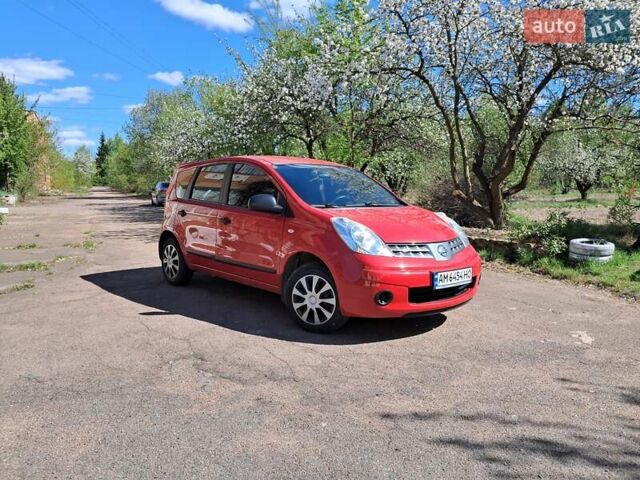 Красный Ниссан Ноут, объемом двигателя 1.39 л и пробегом 182 тыс. км за 5650 $, фото 73 на Automoto.ua