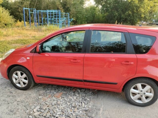 Красный Ниссан Ноут, объемом двигателя 1.4 л и пробегом 175 тыс. км за 5200 $, фото 12 на Automoto.ua
