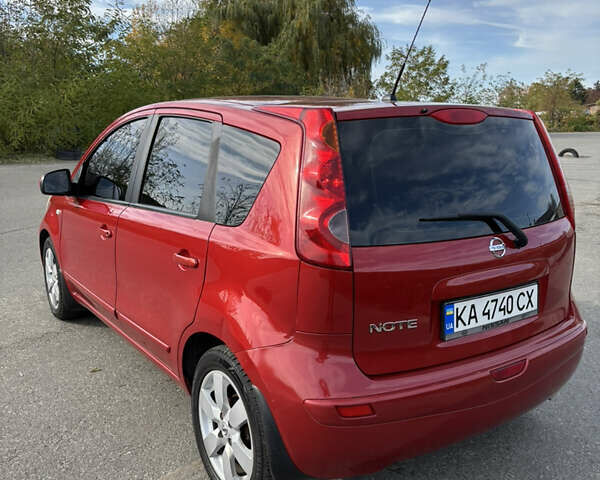 Ниссан Ноут 2008 в Киеве на Automoto.ua Красный Ниссан Ноут, объемом двигателя 1.6 л и пробегом 260 тыс. км за 5250 $, фото 5 на Automoto.ua