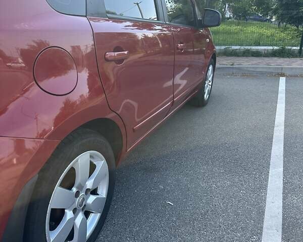 Червоний Ніссан Ноут, об'ємом двигуна 1.6 л та пробігом 340 тис. км за 6000 $, фото 5 на Automoto.ua