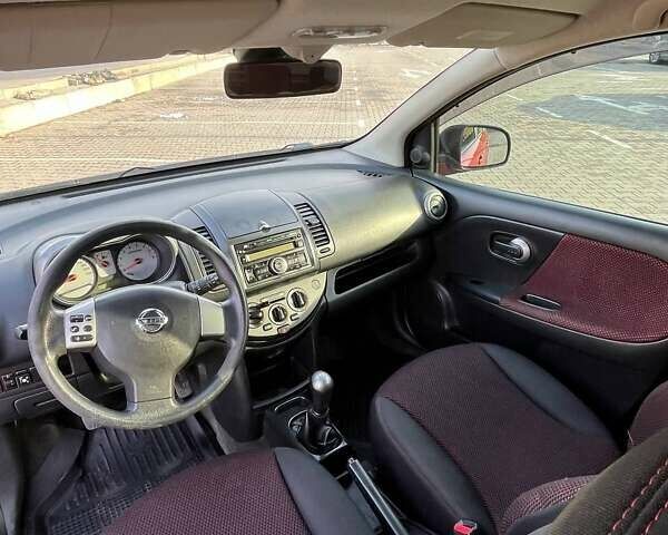Червоний Ніссан Ноут, об'ємом двигуна 1.39 л та пробігом 199 тис. км за 4900 $, фото 9 на Automoto.ua