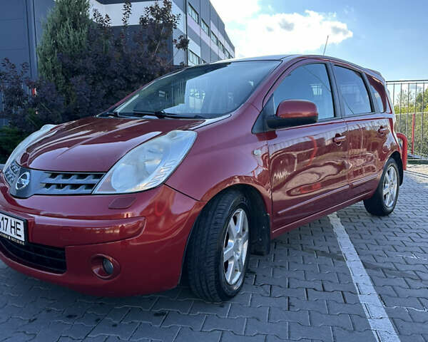 Красный Ниссан Ноут, объемом двигателя 1.6 л и пробегом 230 тыс. км за 6100 $, фото 4 на Automoto.ua