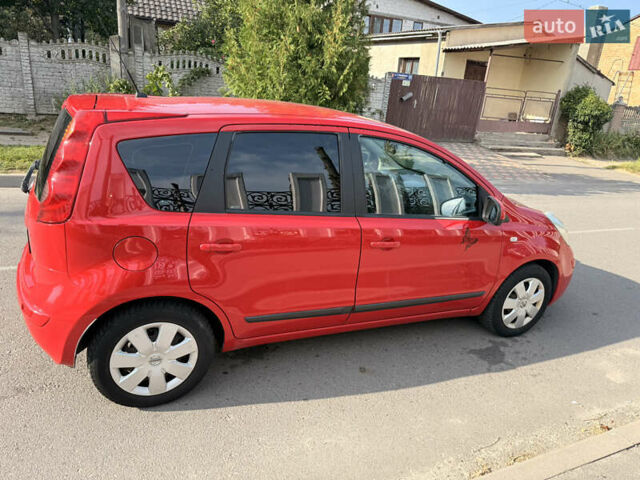 Червоний Ніссан Ноут, об'ємом двигуна 0 л та пробігом 165 тис. км за 5100 $, фото 3 на Automoto.ua