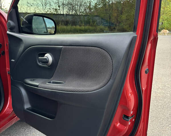 Ниссан Ноут 2008 в Киеве на Automoto.ua Красный Ниссан Ноут, объемом двигателя 1.6 л и пробегом 260 тыс. км за 5250 $, фото 14 на Automoto.ua