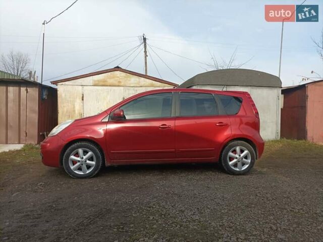 Красный Ниссан Ноут, объемом двигателя 1.5 л и пробегом 228 тыс. км за 4600 $, фото 2 на Automoto.ua
