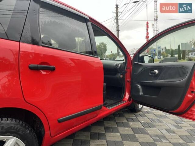 Червоний Ніссан Ноут, об'ємом двигуна 1.4 л та пробігом 28 тис. км за 4800 $, фото 1 на Automoto.ua