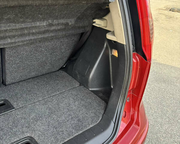 Ниссан Ноут 2008 в Киеве на Automoto.ua Красный Ниссан Ноут, объемом двигателя 1.6 л и пробегом 260 тыс. км за 5250 $, фото 21 на Automoto.ua