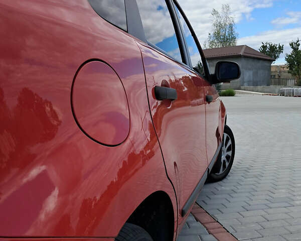 Червоний Ніссан Ноут, об'ємом двигуна 1.39 л та пробігом 182 тис. км за 5499 $, фото 16 на Automoto.ua