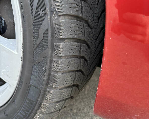 Ниссан Ноут 2008 в Киеве на Automoto.ua Красный Ниссан Ноут, объемом двигателя 1.6 л и пробегом 260 тыс. км за 5250 $, фото 13 на Automoto.ua