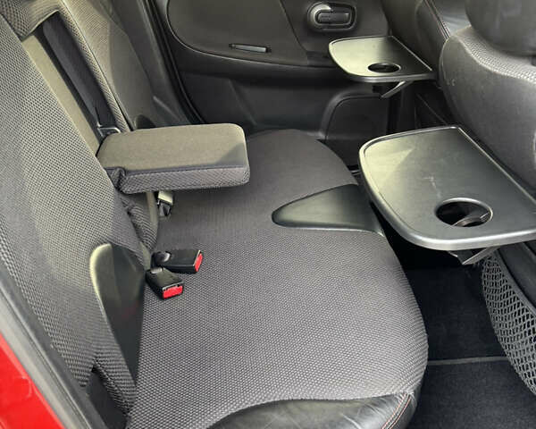 Ниссан Ноут 2008 в Киеве на Automoto.ua Красный Ниссан Ноут, объемом двигателя 1.6 л и пробегом 260 тыс. км за 5250 $, фото 19 на Automoto.ua