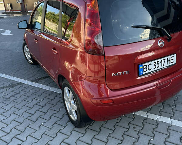 Красный Ниссан Ноут, объемом двигателя 1.6 л и пробегом 230 тыс. км за 6100 $, фото 7 на Automoto.ua