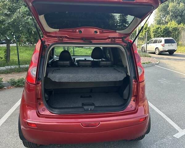 Червоний Ніссан Ноут, об'ємом двигуна 1.6 л та пробігом 340 тис. км за 6000 $, фото 9 на Automoto.ua