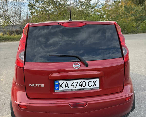 Ниссан Ноут 2008 в Киеве на Automoto.ua Красный Ниссан Ноут, объемом двигателя 1.6 л и пробегом 260 тыс. км за 5250 $, фото 7 на Automoto.ua