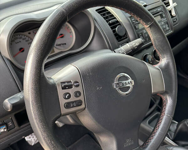 Ниссан Ноут 2008 в Киеве на Automoto.ua Красный Ниссан Ноут, объемом двигателя 1.6 л и пробегом 260 тыс. км за 5250 $, фото 33 на Automoto.ua