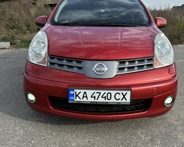 Ниссан Ноут 2008 в Киеве на Automoto.ua Красный Ниссан Ноут, объемом двигателя 1.6 л и пробегом 260 тыс. км за 5250 $, фото 1 на Automoto.ua
