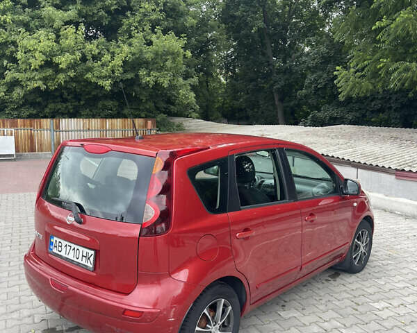 Ниссан Ноут 2008 в Виннице на Automoto.ua Красный Ниссан Ноут, объемом двигателя 1.4 л и пробегом 294 тыс. км за 4900 $, фото 3 на Automoto.ua