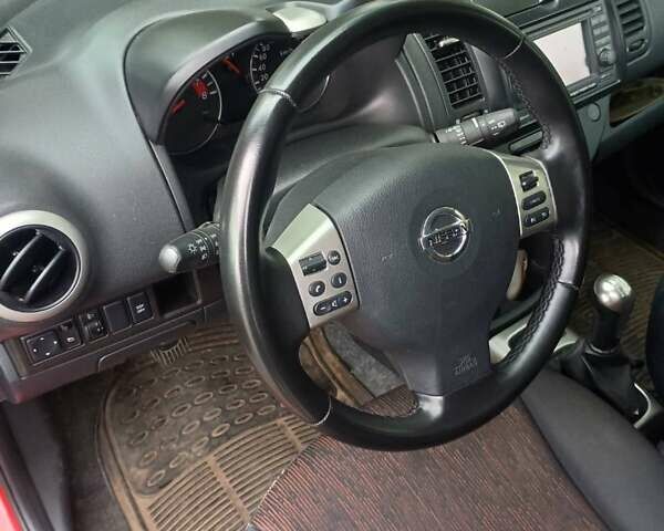 Ниссан Ноут 2009 в Житомире на Automoto.ua Красный Ниссан Ноут, объемом двигателя 1.39 л и пробегом 200 тыс. км за 5100 $, фото 1 на Automoto.ua