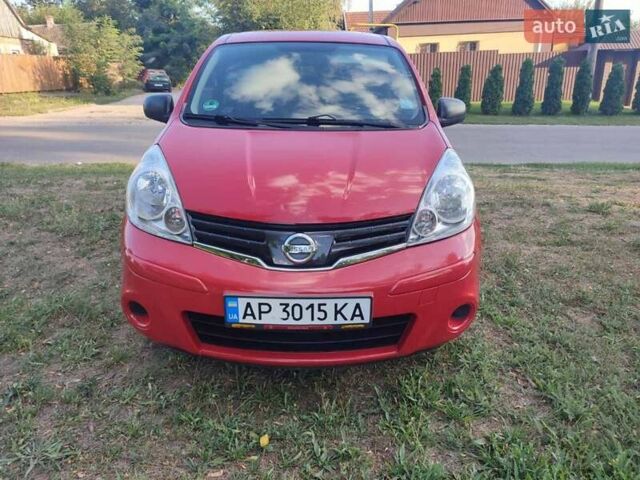 Красный Ниссан Ноут, объемом двигателя 1.39 л и пробегом 225 тыс. км за 4800 $, фото 4 на Automoto.ua
