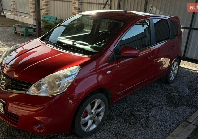 Красный Ниссан Ноут, объемом двигателя 1.4 л и пробегом 250 тыс. км за 5000 $, фото 13 на Automoto.ua
