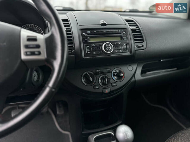 Красный Ниссан Ноут, объемом двигателя 1.39 л и пробегом 258 тыс. км за 6000 $, фото 27 на Automoto.ua