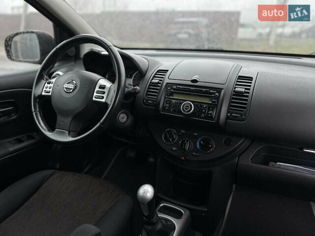 Красный Ниссан Ноут, объемом двигателя 1.39 л и пробегом 258 тыс. км за 6000 $, фото 43 на Automoto.ua