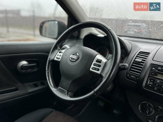 Красный Ниссан Ноут, объемом двигателя 1.39 л и пробегом 258 тыс. км за 6000 $, фото 44 на Automoto.ua