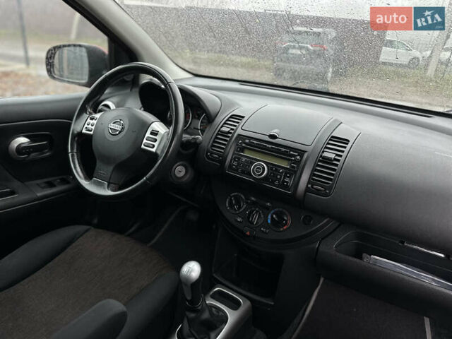 Красный Ниссан Ноут, объемом двигателя 1.39 л и пробегом 258 тыс. км за 6000 $, фото 42 на Automoto.ua