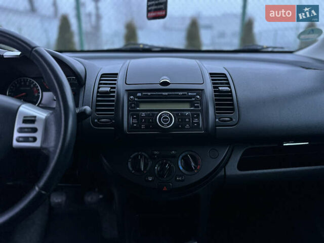 Червоний Ніссан Ноут, об'ємом двигуна 1.39 л та пробігом 243 тис. км за 6200 $, фото 28 на Automoto.ua