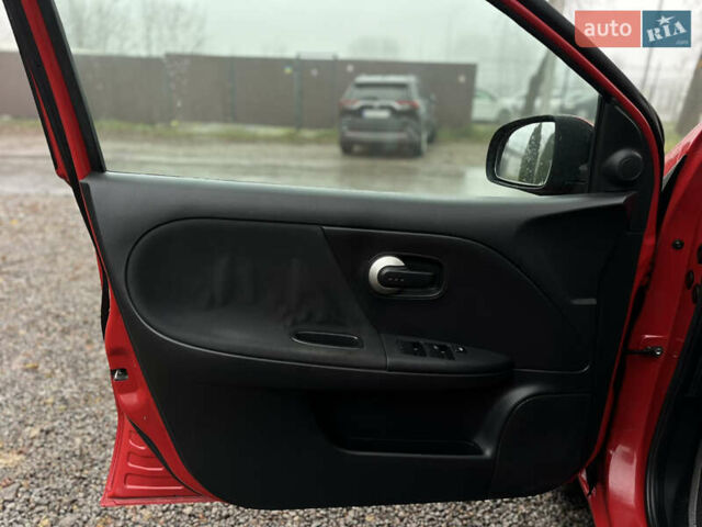 Красный Ниссан Ноут, объемом двигателя 1.39 л и пробегом 258 тыс. км за 6000 $, фото 18 на Automoto.ua