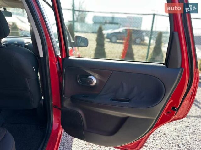 Красный Ниссан Ноут, объемом двигателя 1.39 л и пробегом 258 тыс. км за 6000 $, фото 32 на Automoto.ua
