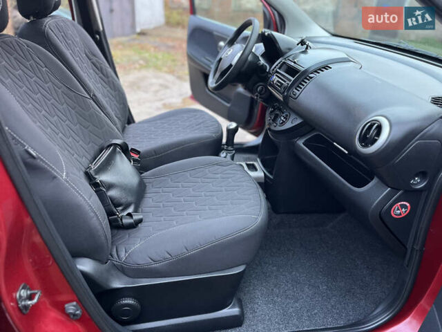 Червоний Ніссан Ноут, об'ємом двигуна 1.39 л та пробігом 139 тис. км за 5600 $, фото 64 на Automoto.ua