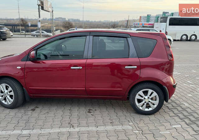 Красный Ниссан Ноут, объемом двигателя 1.6 л и пробегом 193 тыс. км за 7400 $, фото 3 на Automoto.ua