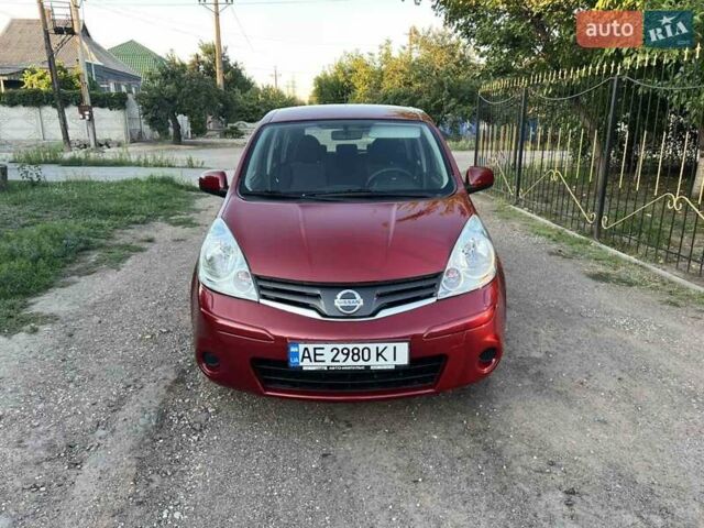 Червоний Ніссан Ноут, об'ємом двигуна 1.6 л та пробігом 45 тис. км за 7800 $, фото 7 на Automoto.ua