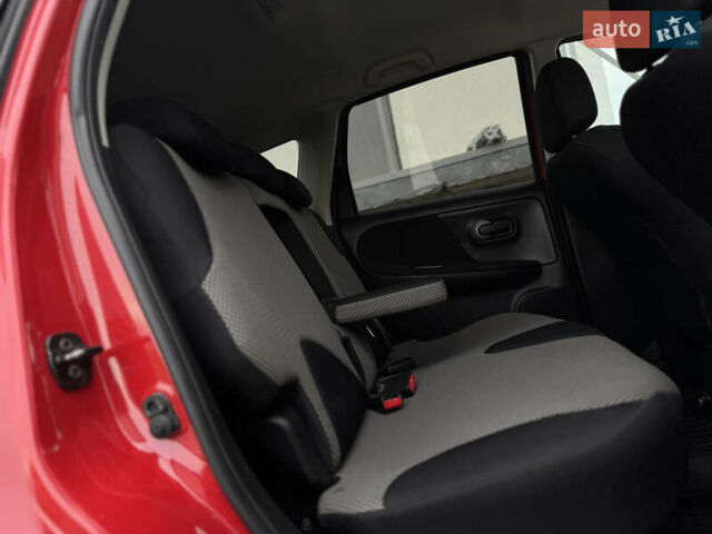Червоний Ніссан Ноут, об'ємом двигуна 1.46 л та пробігом 236 тис. км за 6100 $, фото 33 на Automoto.ua