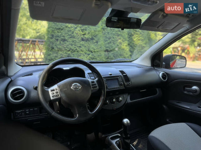 Красный Ниссан Ноут, объемом двигателя 1.6 л и пробегом 235 тыс. км за 6100 $, фото 33 на Automoto.ua