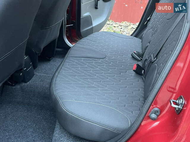 Червоний Ніссан Ноут, об'ємом двигуна 1.39 л та пробігом 139 тис. км за 5600 $, фото 61 на Automoto.ua