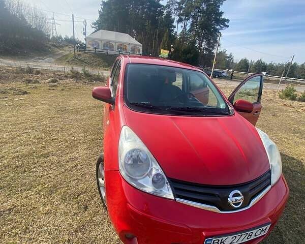 Красный Ниссан Ноут, объемом двигателя 1.5 л и пробегом 202 тыс. км за 6300 $, фото 14 на Automoto.ua
