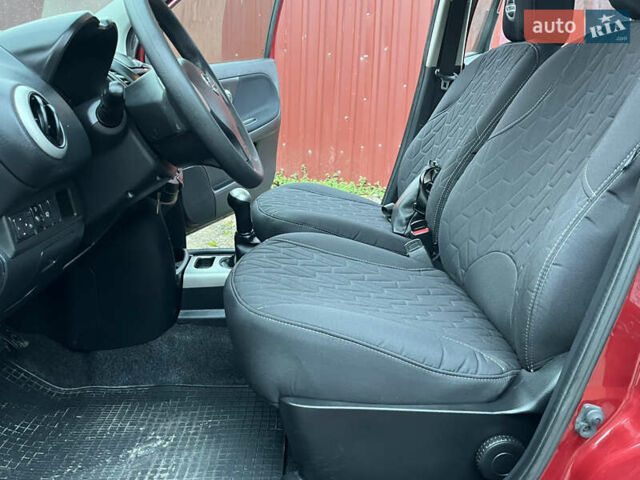 Червоний Ніссан Ноут, об'ємом двигуна 1.39 л та пробігом 139 тис. км за 5600 $, фото 62 на Automoto.ua