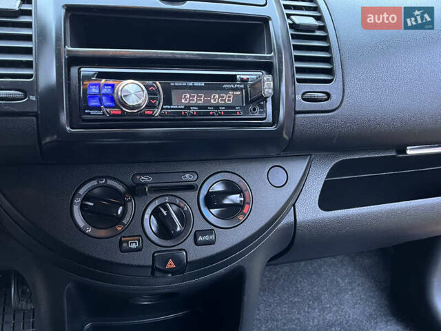 Червоний Ніссан Ноут, об'ємом двигуна 1.39 л та пробігом 139 тис. км за 5600 $, фото 57 на Automoto.ua