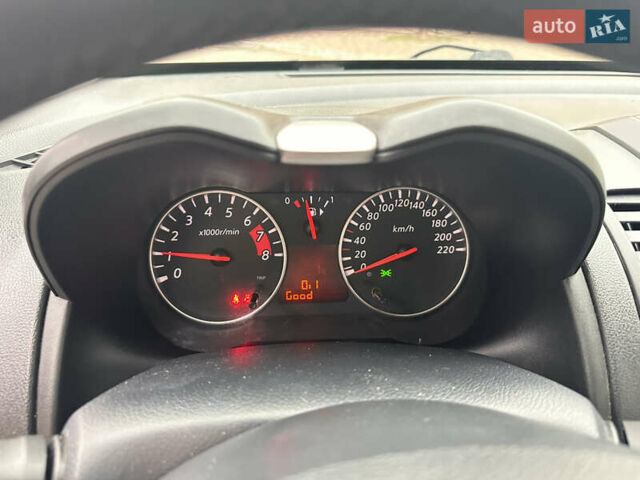 Червоний Ніссан Ноут, об'ємом двигуна 1.6 л та пробігом 193 тис. км за 6999 $, фото 18 на Automoto.ua