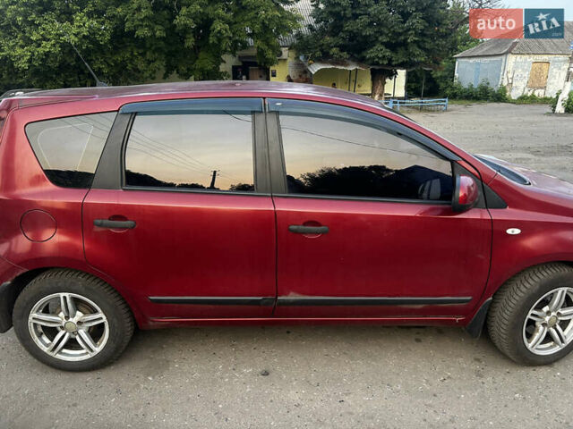 Красный Ниссан Ноут, объемом двигателя 1.39 л и пробегом 133 тыс. км за 6200 $, фото 1 на Automoto.ua